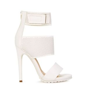 Just Fab Izabel's 8.5us